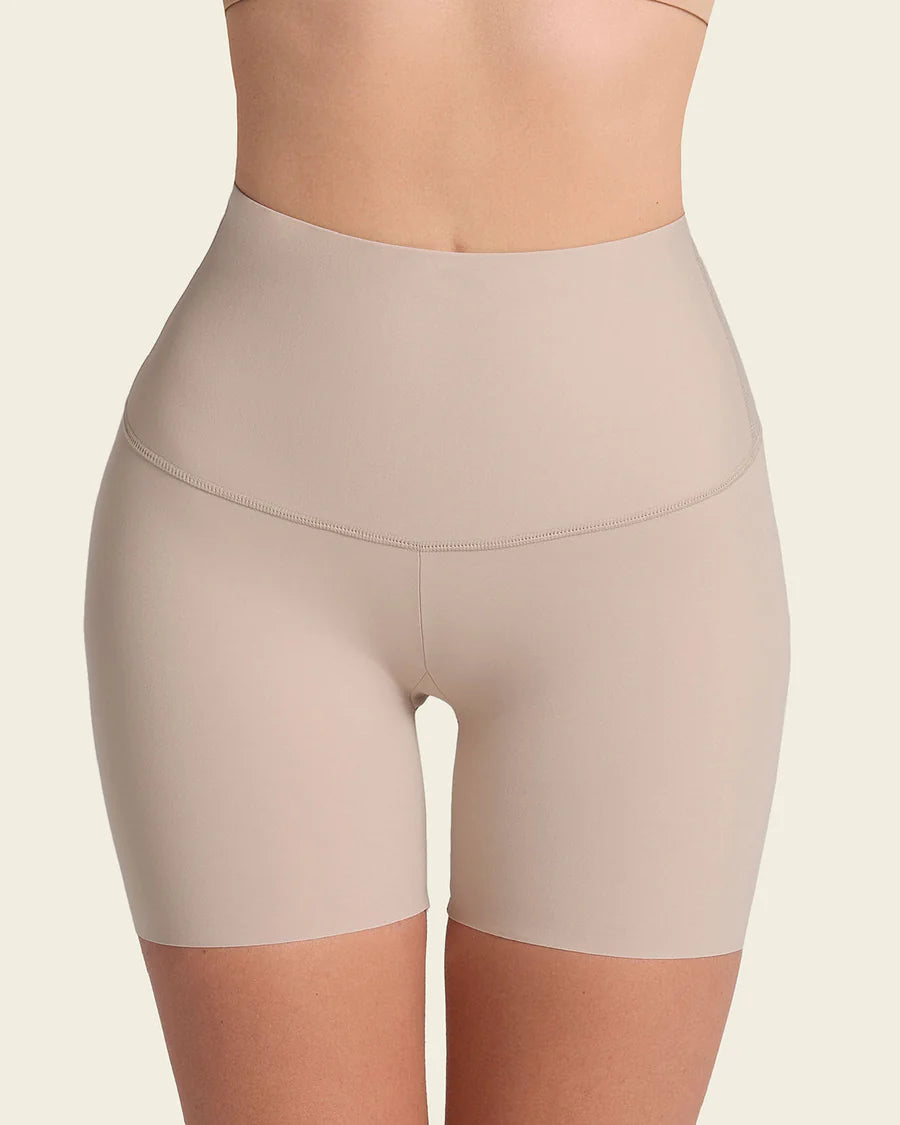 Short de compresión de abdomen y cintura que disimula la celulitis
