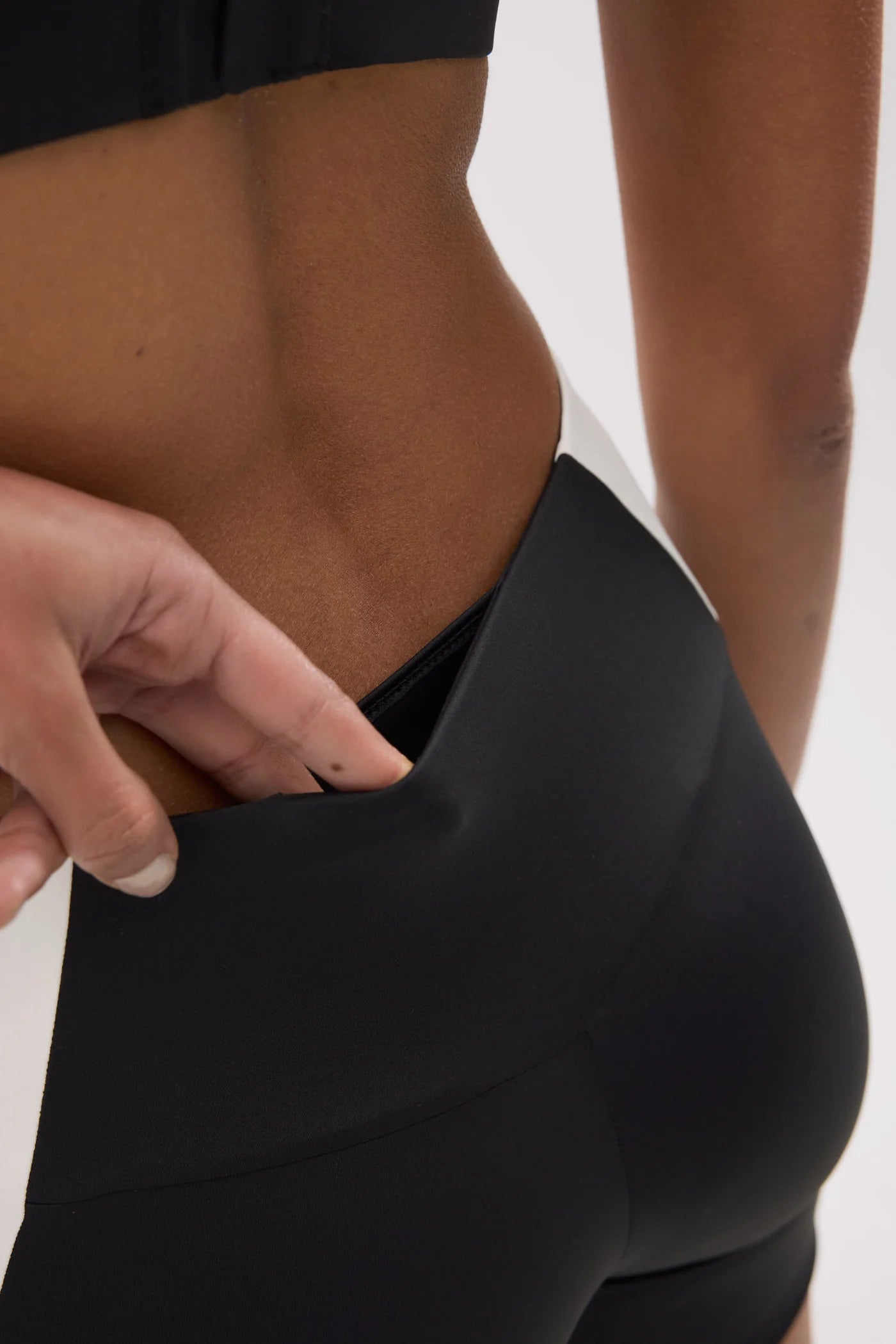 Leggings deportivos cortos efecto push-up