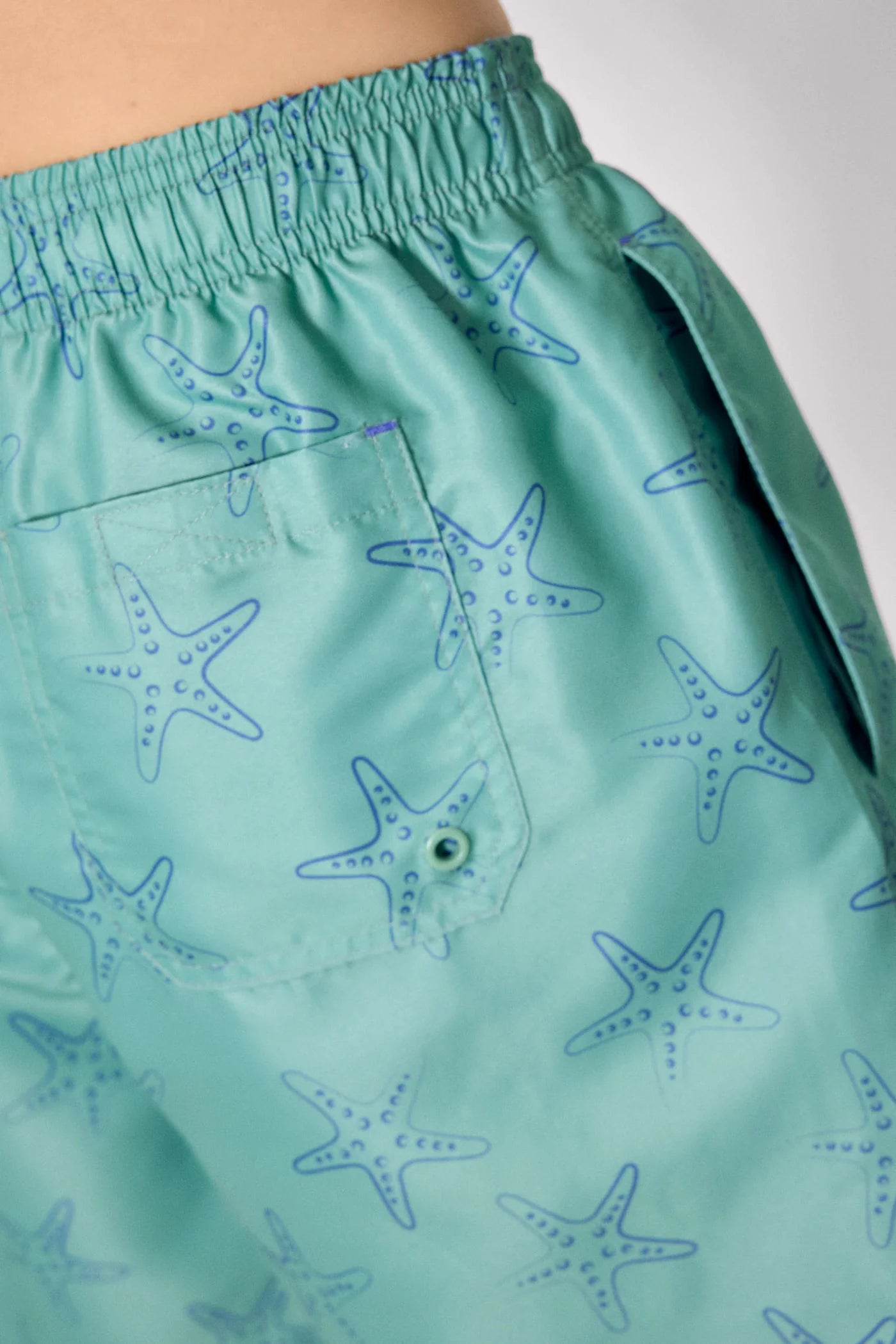 Bañador medio estampado estrellas