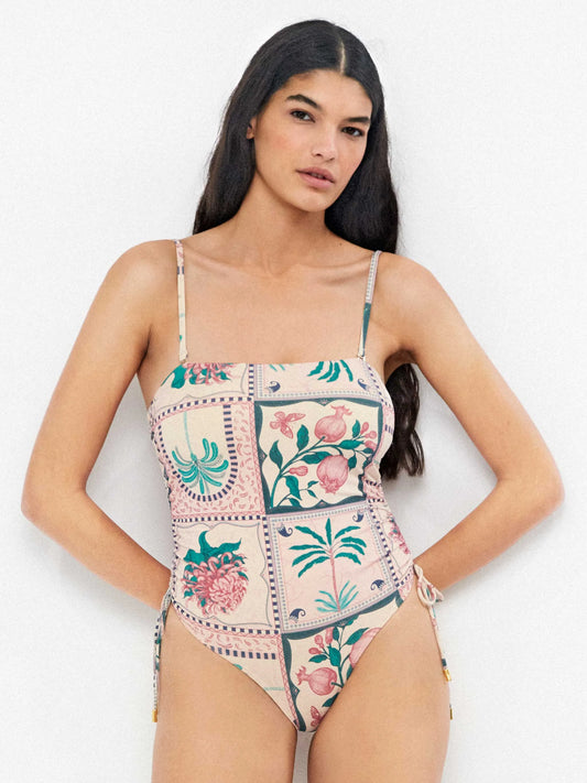 Bañador sin aro escote bandeau con foam con tirantes regulables