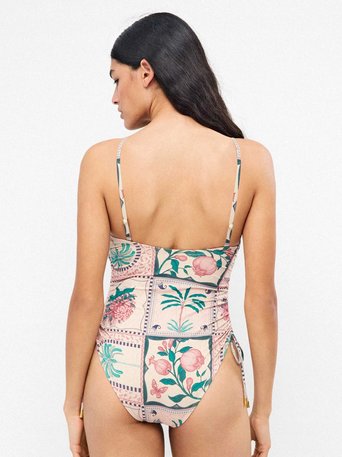 Bañador sin aro escote bandeau con foam con tirantes regulables